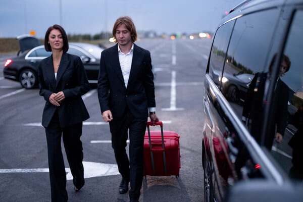 Reliable & Safe Transfers: Always on Time, Always Secure